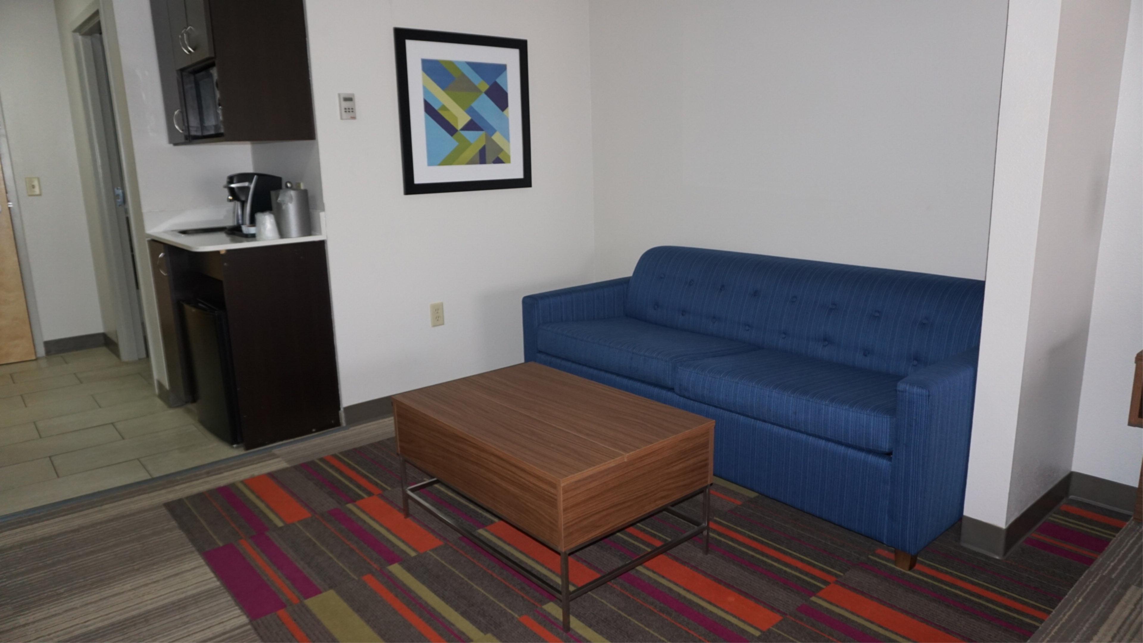 Holiday Inn Express Hotel & Suites Greensboro-East By Ihg Buitenkant foto