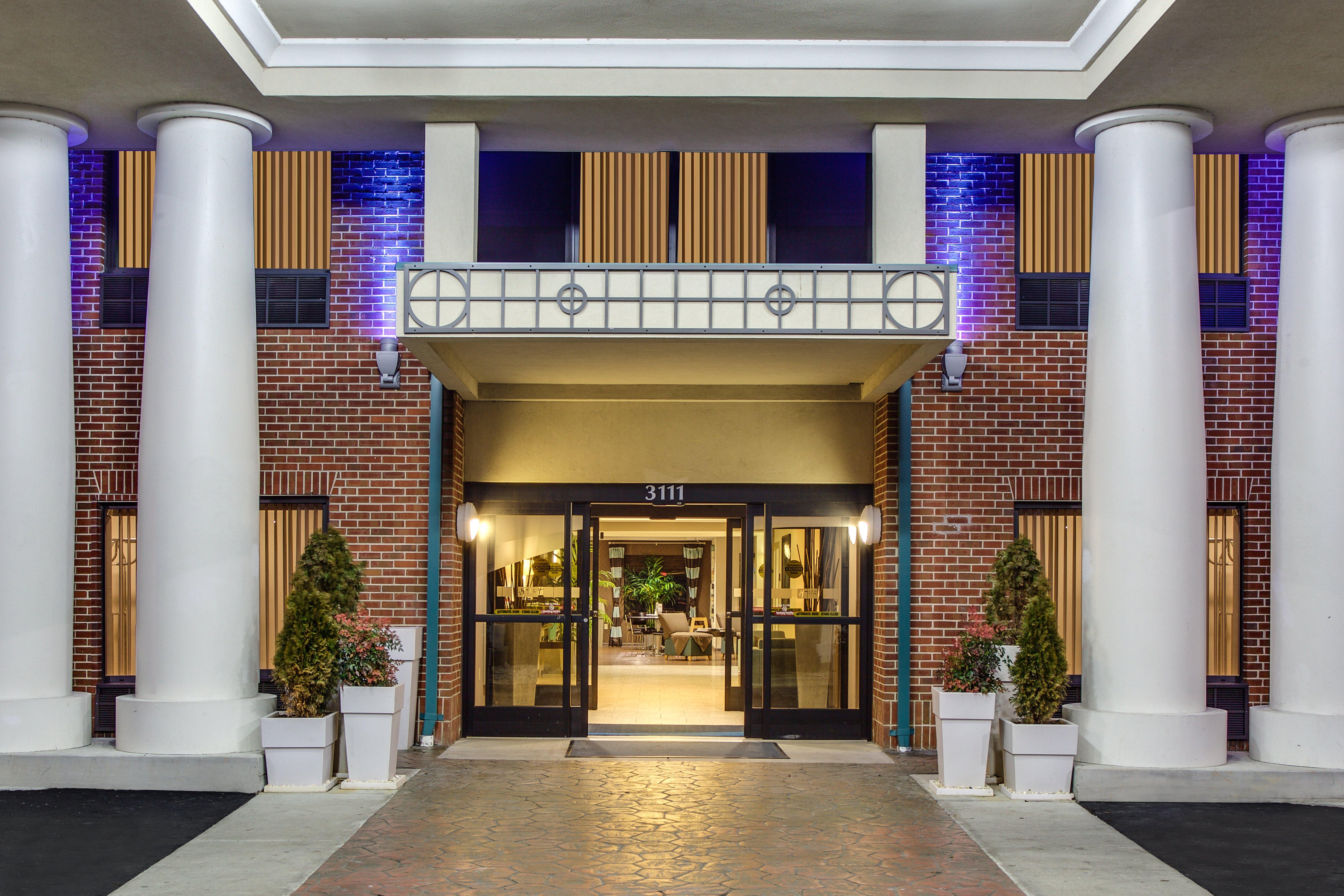 Holiday Inn Express Hotel & Suites Greensboro-East By Ihg Buitenkant foto