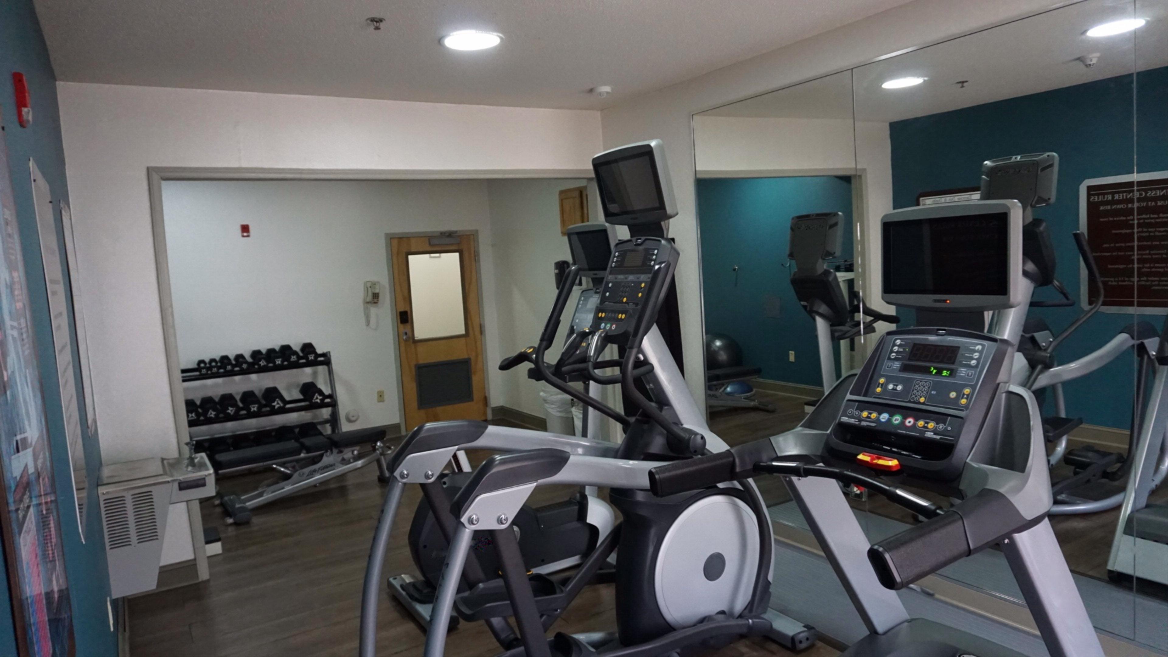 Holiday Inn Express Hotel & Suites Greensboro-East By Ihg Buitenkant foto