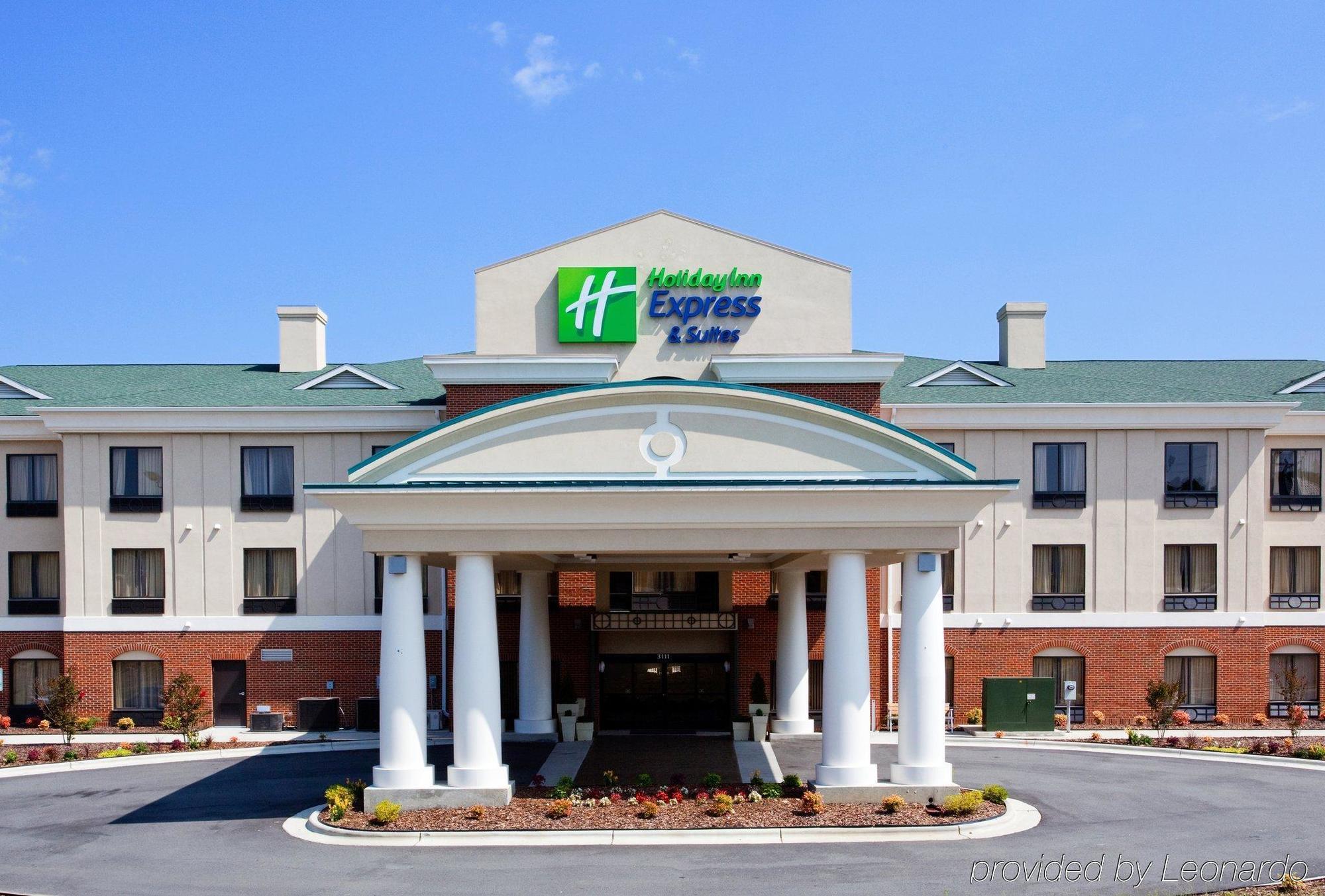 Holiday Inn Express Hotel & Suites Greensboro-East By Ihg Buitenkant foto