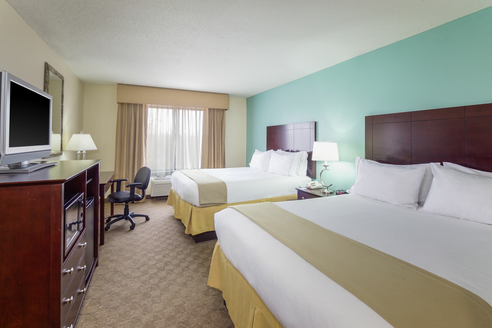 Holiday Inn Express Hotel & Suites Greensboro-East By Ihg Buitenkant foto